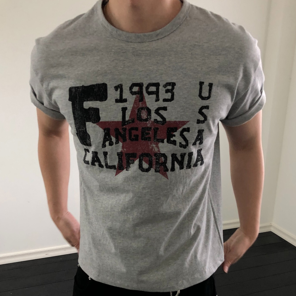 T-shirt Casual con Stampa Cali - Street Fashion California recensione e prezzo