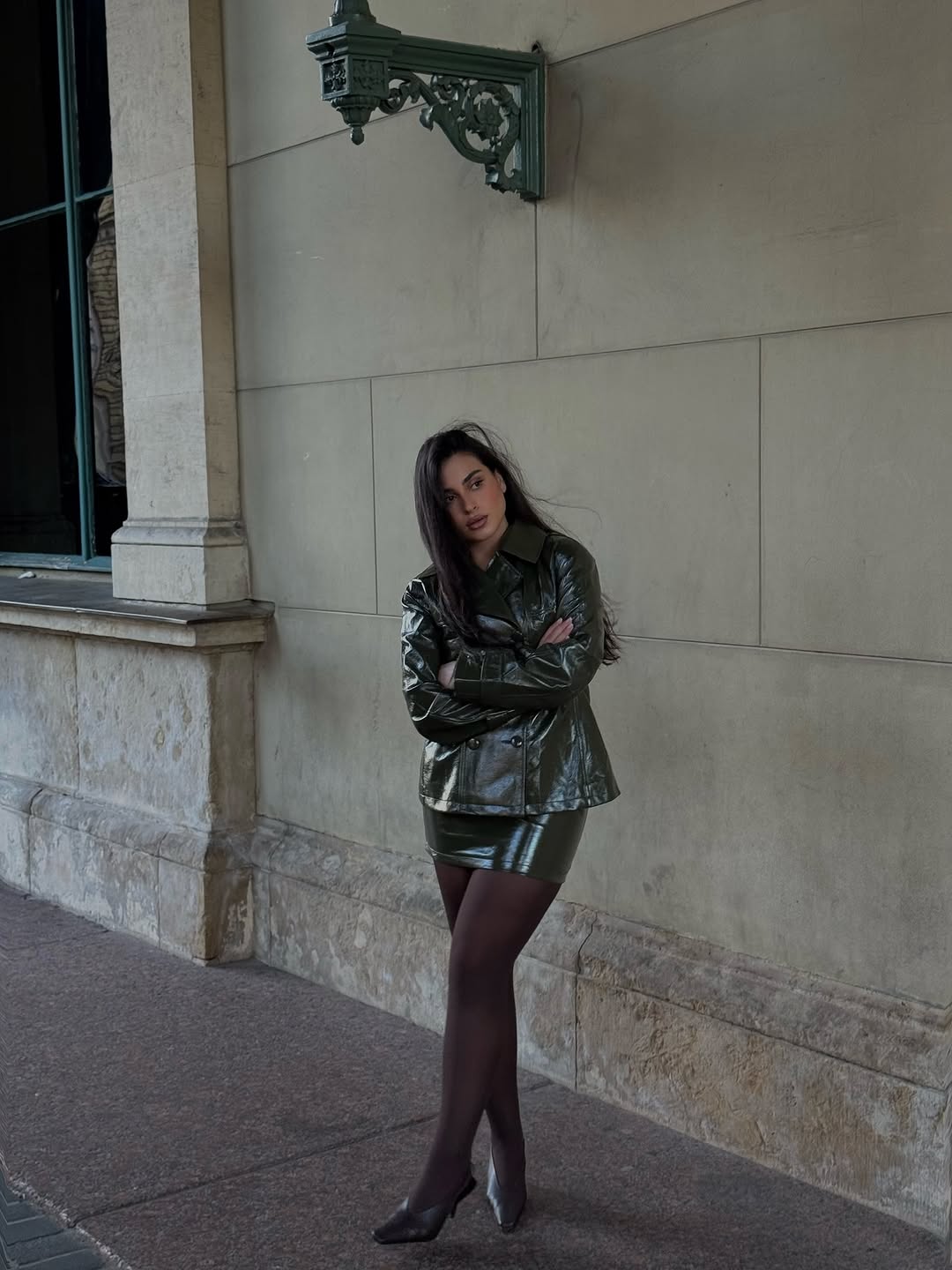 Giacca in Pelle Marrone Scuro  - Street Fashion Jacket recensione e prezzo