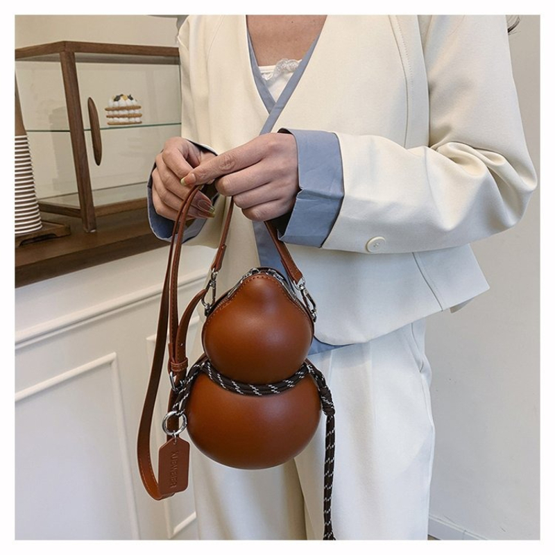Borsa a tracolla a forma di zu - Street Fashion Russia recensione e prezzo