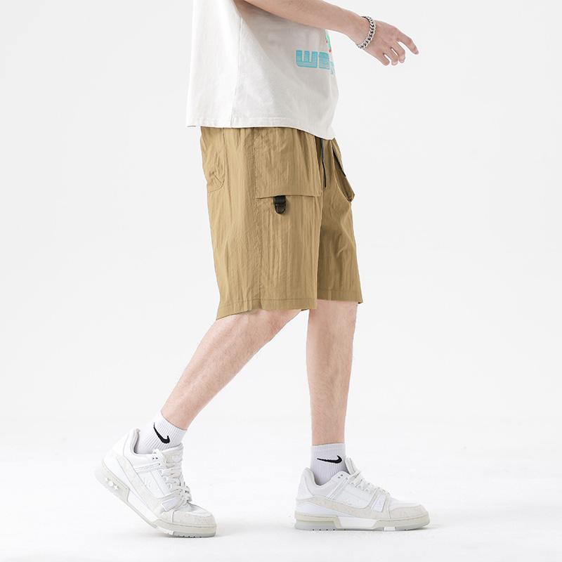 Pantaloncini da uomo 2025 tend - Street Fashion Trend 2025 recensione e prezzo