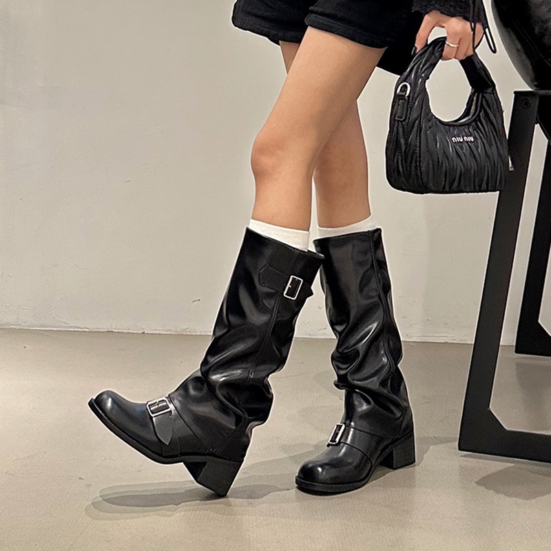 2025Stivali da donna Piattafor - Street Fashion Trend 2025 recensione e prezzo