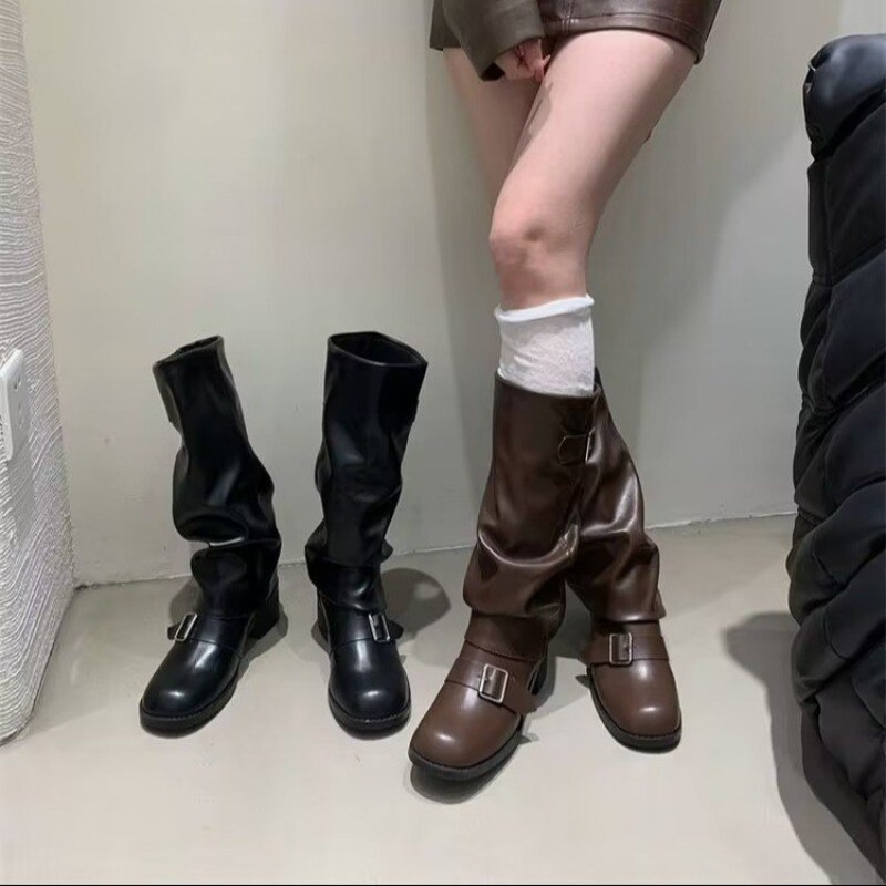 2025Stivali da donna Piattafor - Street Fashion Trend 2025 recensione e prezzo